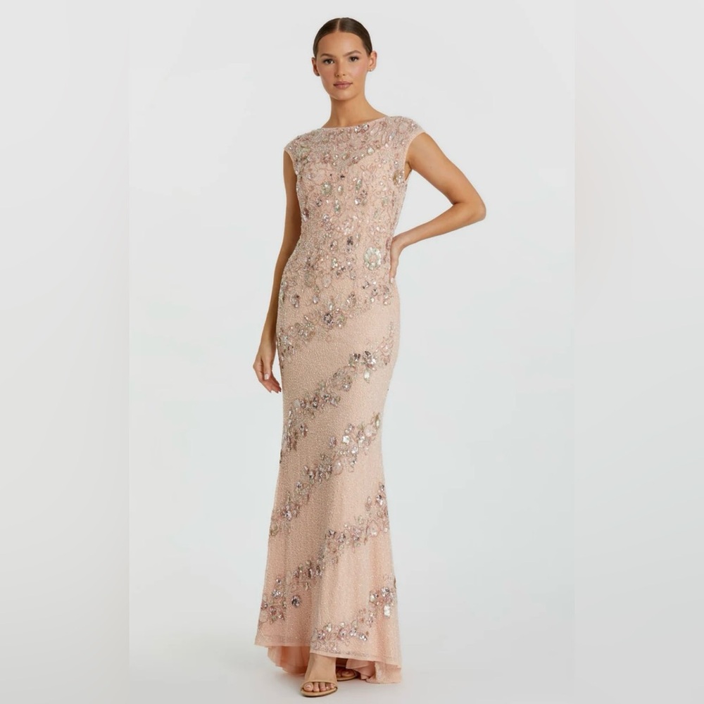 NWT | Mac Duggal Embellished Bateau Neck Cap Sleeve Gown Style 5500 | Size 14